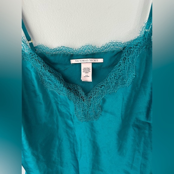 Victoria's Secret sz large Turquoise Lace Camisole - Picture 3 of 5